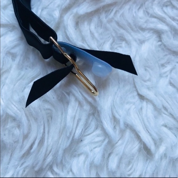 Victoria's Secret Lace Garter Belt - Picture 9 of 16